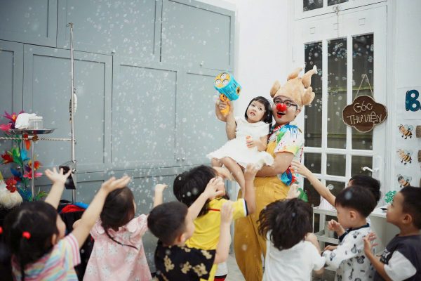 Performance for Kids in Da Nang